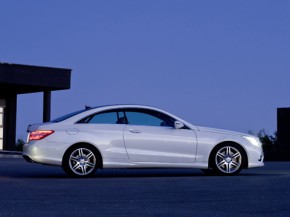 mercedes_benz_classe-e-vista-frontale