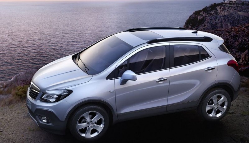 Fiancata Opel Mokka la suv compatta Corsa