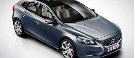 Nuova Volvo V40 2012 con Airbag per i pedoni