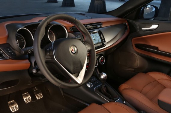 Interni Nuova Alfa Romeo Giulietta 2014