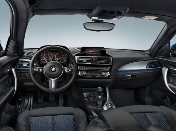 Foto interni nuova BMW Serie 1 2015
