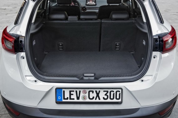 Foto Bagagliaio nuova Mazda CX 3 2015