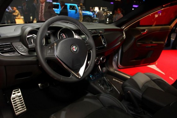 Foto interni nuova Giulietta 2015
