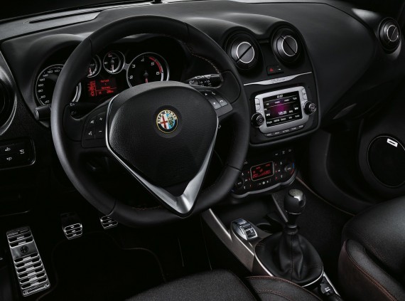 Plancia e Volante Alfa Romeo Mito Racer 2015