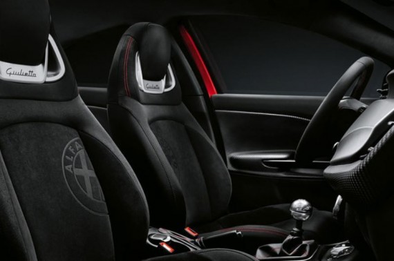 Foto interni e sedili nuova Alfa Romeo Giulietta Sprint Speciale