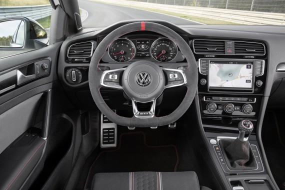 Volante nuova Golf GTI Clubsport 2016
