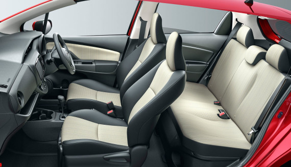 Interni Abitacolo Sedili nuova Toyota Yaris Restyling 2017