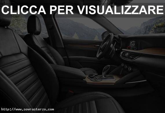 Sedili e abitacolo Suv Alfa Romeo 2017