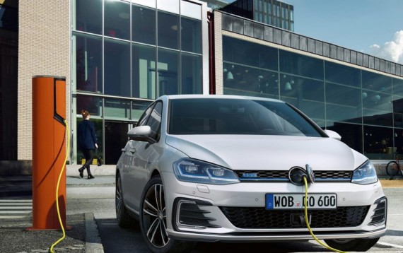 Ricarica Volkswagen Golf GTE 2017