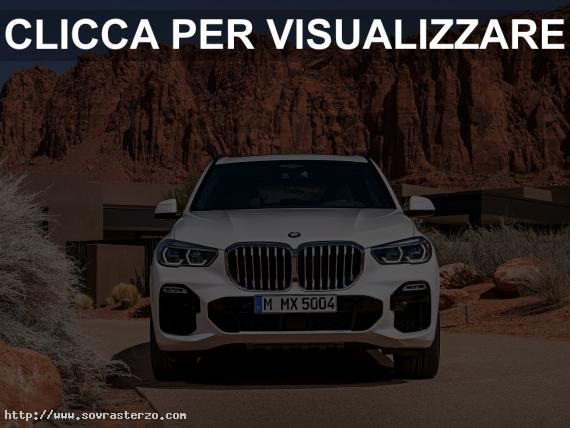 Foto frontale nuova BMW X5 2018