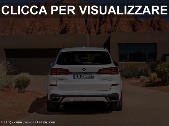 Foto posteriore nuova BMW X5 2018