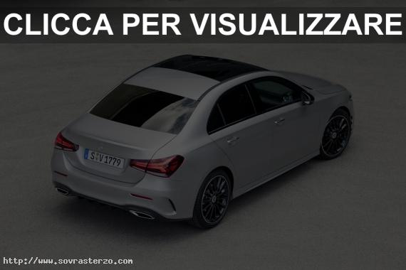 Vista da sopra nuova Mercedes Classe A Berlina 2018